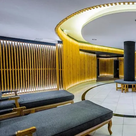 Palac Hotel 3*