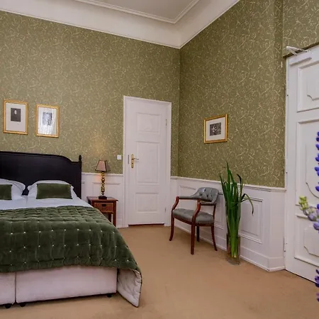 Palac Hotel 3*