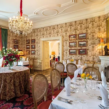 Palac Hotel 3*